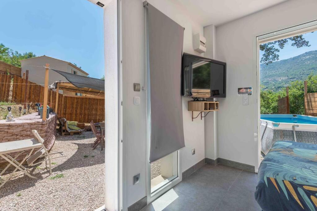 Aux Studio Sous Les Oliviers Netflix Et Disney Plus Contes  Exterior foto